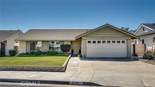 6532 Farinella Dr, Huntington Beach, CA 92647