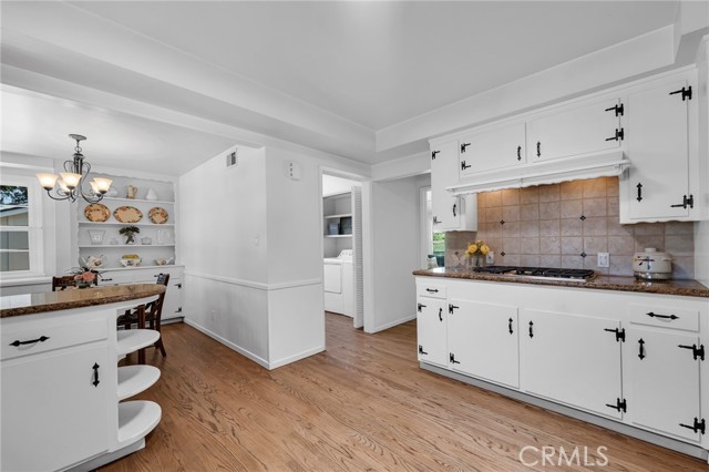 Detail Gallery Image 21 of 50 For 19439 Mayall St, Northridge,  CA 91324 - 4 Beds | 4 Baths
