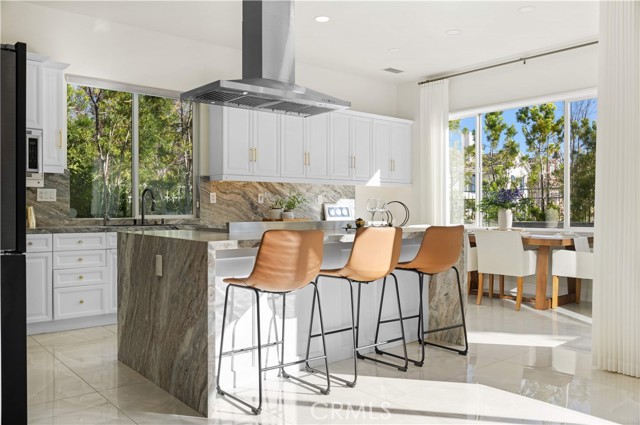 Image 15 of 71 For 23195 Stoneridge