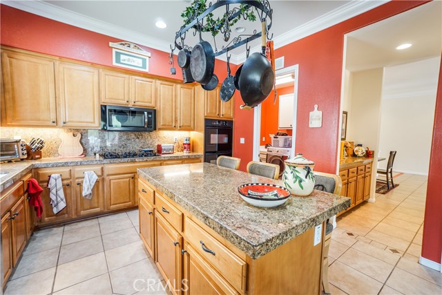 Detail Gallery Image 12 of 46 For 20758 Donielle Ct, Wildomar,  CA 92595 - 4 Beds | 2/1 Baths