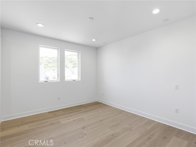 Detail Gallery Image 45 of 48 For 22849 W Seaqua Cir, Chatsworth,  CA 91311 - 6 Beds | 6/1 Baths