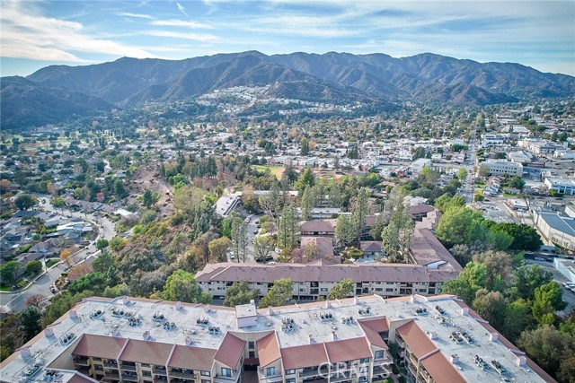 Detail Gallery Image 42 of 45 For 3481 Stancrest Dr #302,  Glendale,  CA 91208 - 3 Beds | 2 Baths