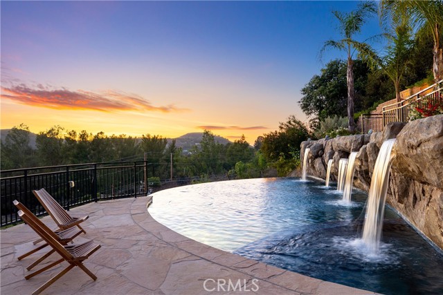 24410 Mulholland, Calabasas CA: https://media.crmls.org/medias/be04d396-5c54-4bf4-9bfd-16533cfc414e.jpg