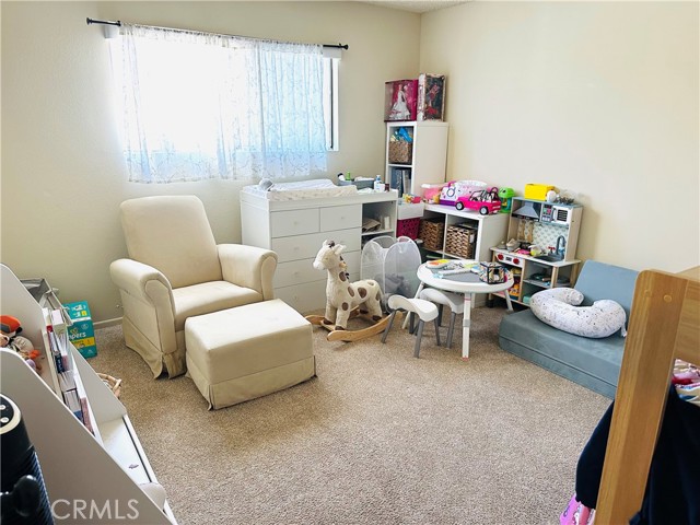 300 N Isabel Street, Glendale CA: https://media.crmls.org/medias/be0510ed-1466-4154-8fba-74fcac29c760.jpg