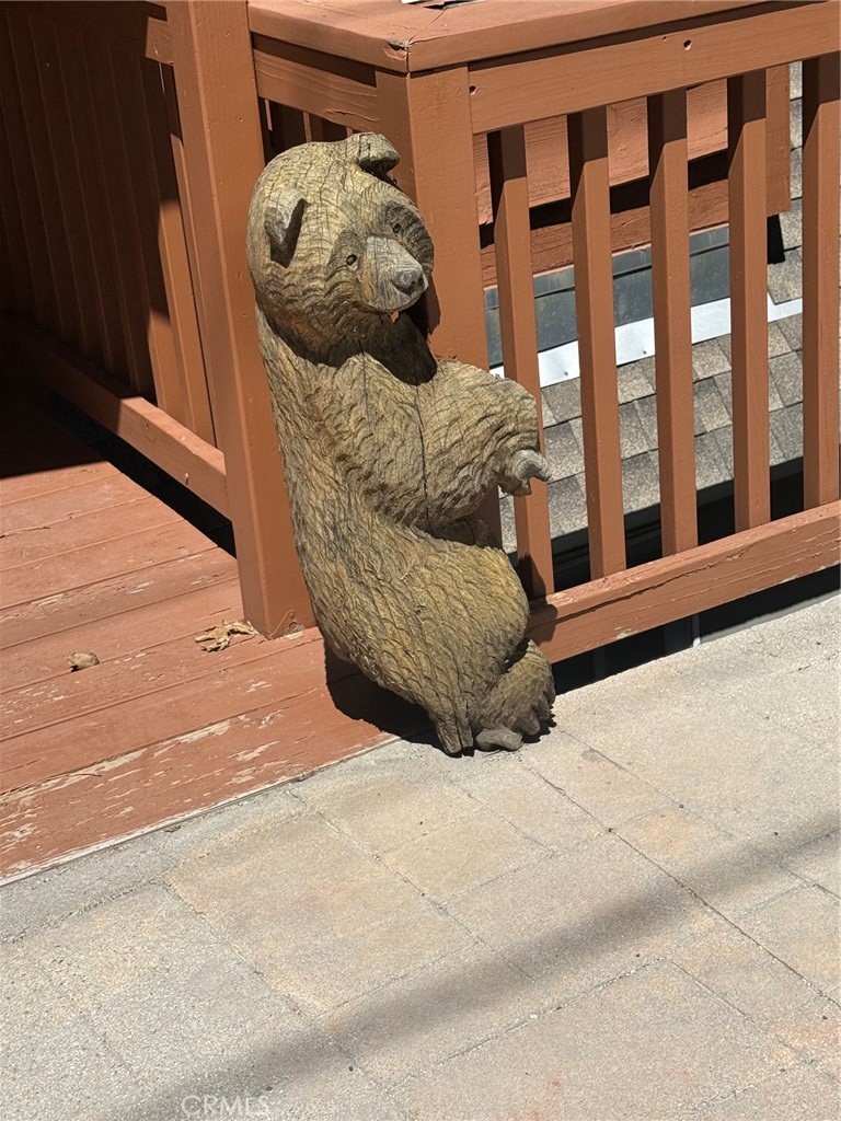 https://media.crmls.org/medias/be0608fa-2e2f-4a3d-8fd1-880007a0122a.jpg?preset=X-Large