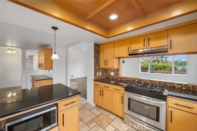 Detail Gallery Image 13 of 56 For 6001 Joan Pl, San Luis Obispo,  CA 93401 - 5 Beds | 4/1 Baths