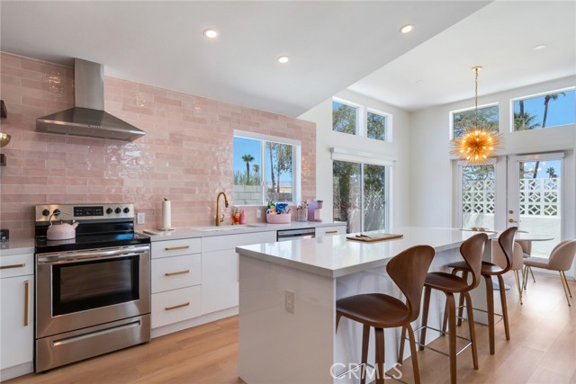 Detail Gallery Image 4 of 33 For 2723 N Junipero, Palm Springs,  CA 92262 - 3 Beds | 2 Baths