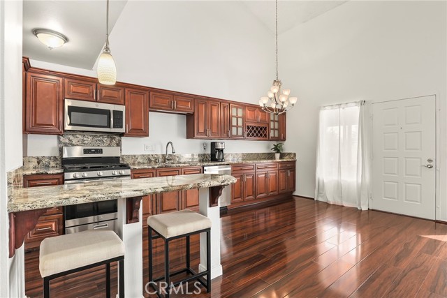 Detail Gallery Image 7 of 26 For 12330 Osborne St #86,  Pacoima,  CA 91331 - 1 Beds | 1 Baths