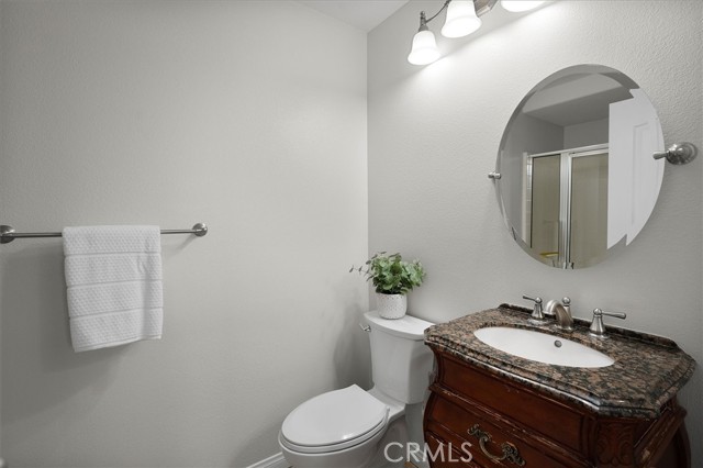 20104 Gina Court, Saugus CA: https://media.crmls.org/medias/be090639-9e28-44a9-953c-3c690694987f.jpg