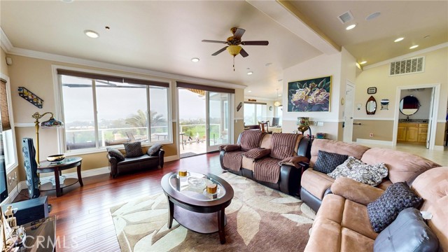 Detail Gallery Image 9 of 23 For 312 Avenida Costanso, San Clemente,  CA 92672 - 4 Beds | 4/1 Baths