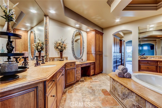 Detail Gallery Image 65 of 75 For 12260 Desert Rose Way, Oak Hills,  CA 92344 - 4 Beds | 4/1 Baths