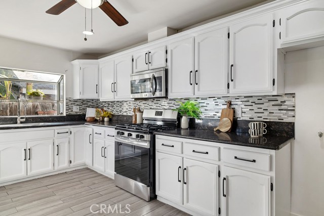 Detail Gallery Image 6 of 36 For 3343 Roseview Ave, Los Angeles,  CA 90065 - 4 Beds | 3 Baths