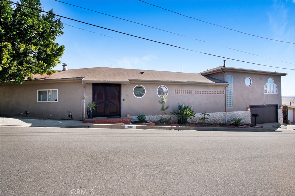 10366 Ormond Street, Shadow Hills, CA 91040