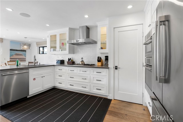 112 30th Street, Newport Beach CA: https://media.crmls.org/medias/be0a065e-1c20-441c-a18f-391ebebfee58.jpg