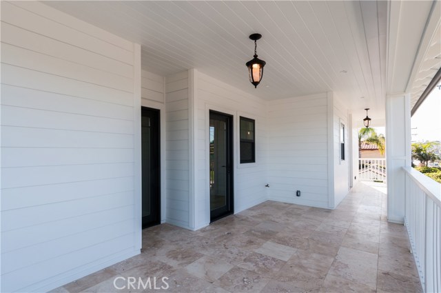 1401 Lynngrove Drive, Manhattan Beach, California 90266, 5 Bedrooms Bedrooms, ,5 BathroomsBathrooms,Residential,Sold,Lynngrove,SB17035435
