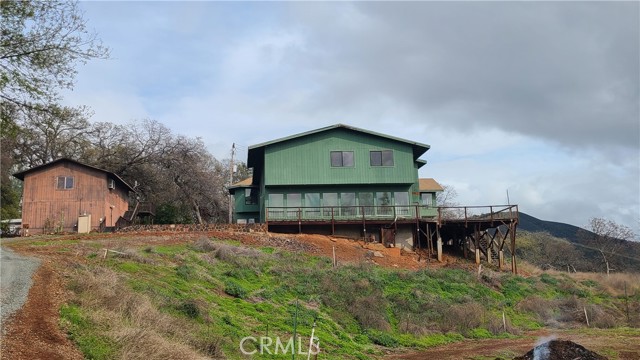 9176 Upper Lake Lucerne Road, Upper Lake CA: https://media.crmls.org/medias/be0a5e34-db68-46a3-9ddc-5921e3052d0a.jpg