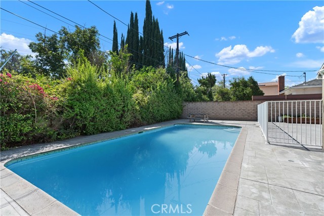 5732 Wilbur Avenue, Tarzana CA: https://media.crmls.org/medias/be0a890e-59d2-4d32-9cea-021ef1138b02.jpg