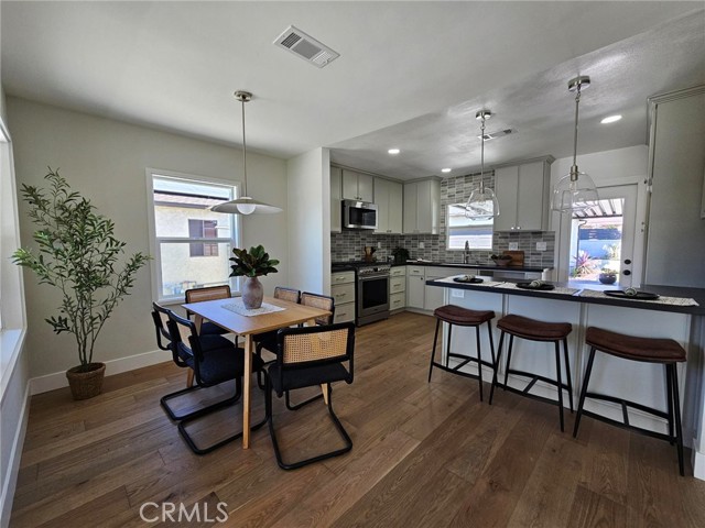 Detail Gallery Image 7 of 25 For 5837 E Gossamer St, Long Beach,  CA 90808 - 3 Beds | 2 Baths