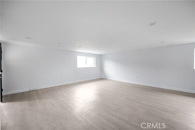 3301 Obama Boulevard, Los Angeles CA: https://media.crmls.org/medias/be0ac5ad-cb0a-4838-abfd-e9501d94fa82.jpg