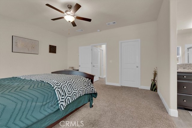 2454 W Mallard Lane, Hanford CA: https://media.crmls.org/medias/be0b0baf-bbdc-42ea-b9bc-489c8f731cdf.jpg
