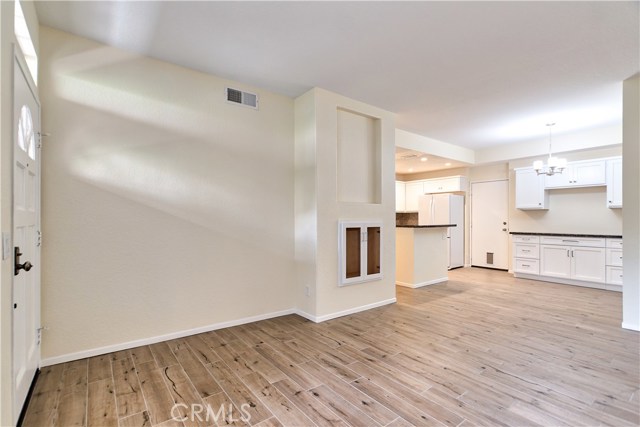 Detail Gallery Image 5 of 28 For 10 Carmesi, Rancho Santa Margarita,  CA 92688 - 2 Beds | 2 Baths