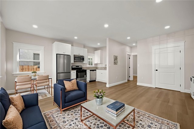 Detail Gallery Image 16 of 37 For 1822 E 2nd #6,  Long Beach,  CA 90802 - 1 Beds | 1 Baths