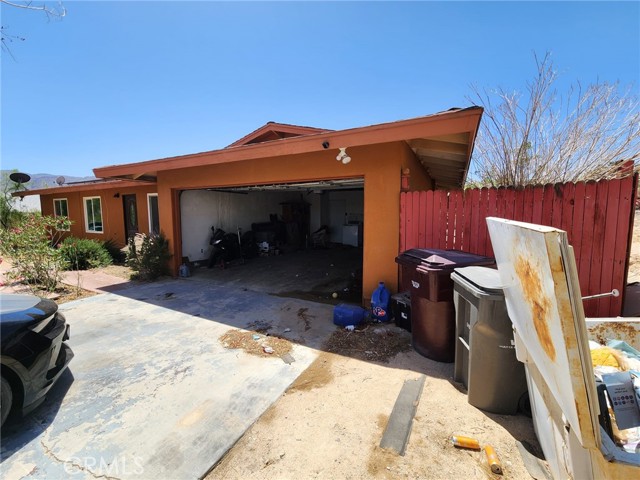 Image 2 for 5966 Lupine Ave, 29 Palms, CA 92277