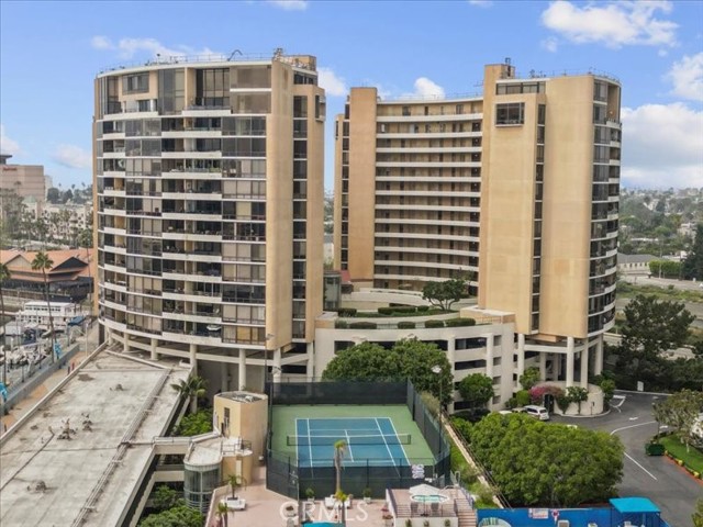 Front Image Thumbnail for CRDW26066022