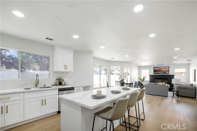 12930 Norfolk Lane, Victorville CA: https://media.crmls.org/medias/be0cfafa-a72d-4087-a7ef-e6151d07d8ff.jpg