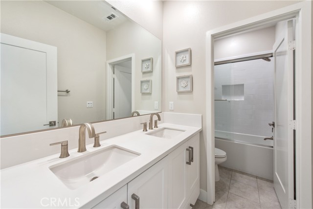 Detail Gallery Image 23 of 26 For 397 Sawbuck, Irvine,  CA 92618 - 3 Beds | 2/1 Baths