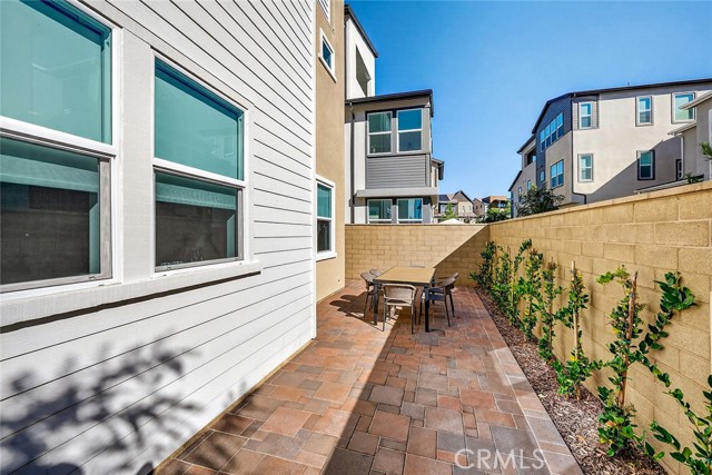 Detail Gallery Image 34 of 46 For 418 Lobata, Irvine,  CA 92618 - 4 Beds | 3/1 Baths