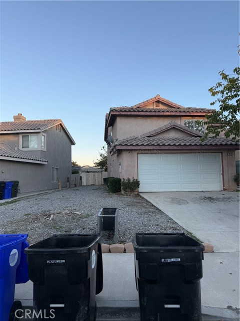 Detail Gallery Image 3 of 20 For 14565 Green River Rd, Victorville,  CA 92394 - 4 Beds | 2/1 Baths