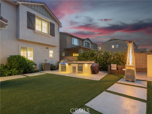 Detail Gallery Image 57 of 65 For 22385 Midtown Ct, Saugus,  CA 91350 - 5 Beds | 4/1 Baths