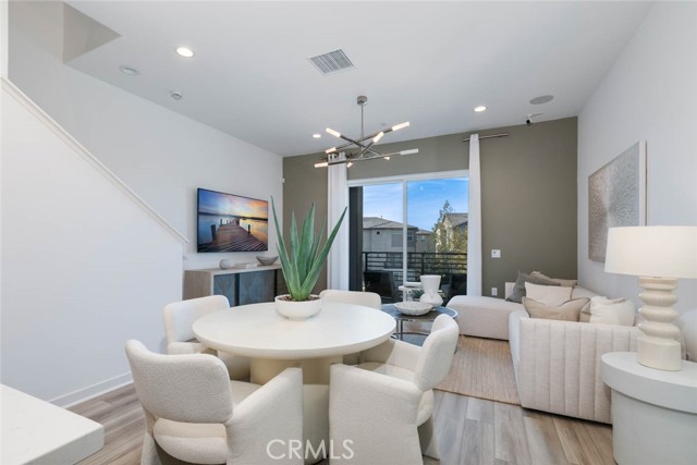 Detail Gallery Image 9 of 37 For 1077 Cadence, Irvine,  CA 92618 - 4 Beds | 4 Baths