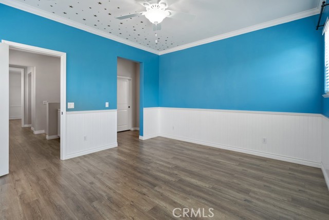21851 Moveo Drive, Saugus CA: https://media.crmls.org/medias/be119f33-b7b0-4f40-bbb0-824cca993b27.jpg