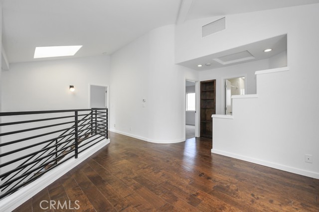 Detail Gallery Image 34 of 40 For 1702 N Meadows Ave, Manhattan Beach,  CA 90266 - 3 Beds | 2/1 Baths