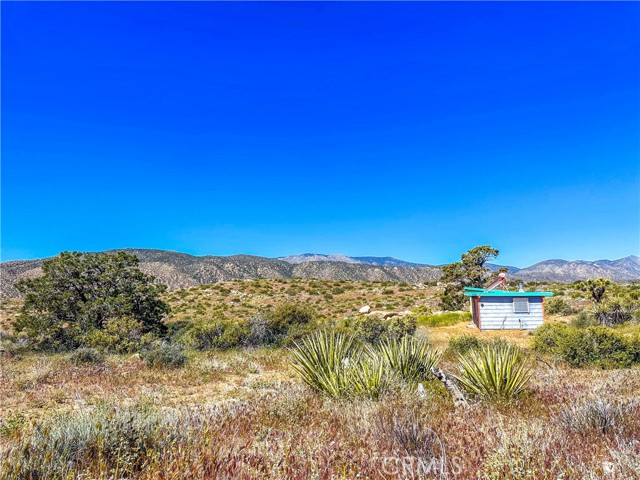 Detail Gallery Image 3 of 55 For 12345 Horseshoe Trl, Pioneertown,  CA 92268 - 0 Beds | 1 Baths