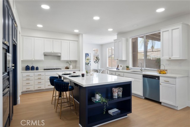 32035 Old Country Court, Winchester CA: https://media.crmls.org/medias/be12f156-97a3-4c34-934f-52e751776a71.jpg