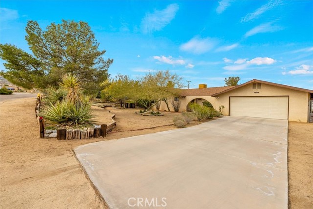 Detail Gallery Image 5 of 53 For 61746 Melton Trl, Joshua Tree,  CA 92252 - 2 Beds | 2 Baths