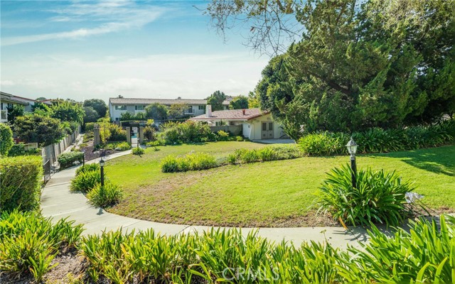 33 Via Sevilla, Rolling Hills Estates, California 90274, 2 Bedrooms Bedrooms, ,3 BathroomsBathrooms,Residential,Sold,Via Sevilla,PV22190375
