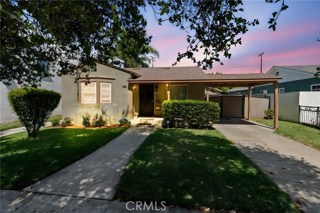 1876 Oregon Avenue, Long Beach CA: https://media.crmls.org/medias/be148a08-6d6f-4768-864f-c7ab51030246.jpg