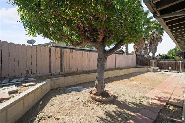 Detail Gallery Image 22 of 24 For 1965 W Oakland Ave, Hemet,  CA 92545 - 2 Beds | 2 Baths