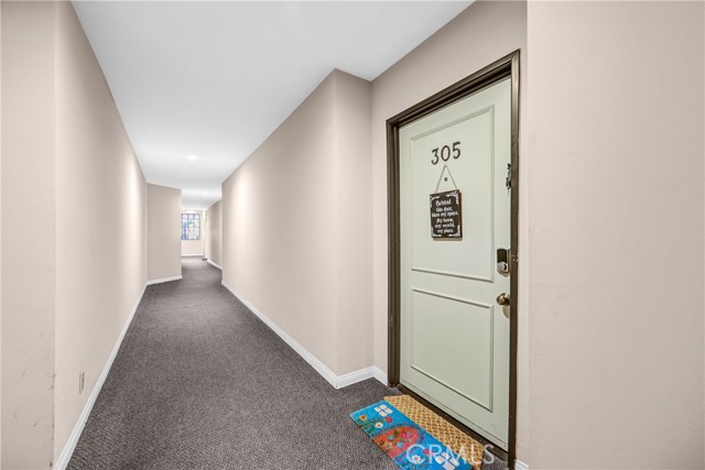 Detail Gallery Image 2 of 9 For 508 Glenwood #305,  Glendale,  CA 91202 - 2 Beds | 2 Baths