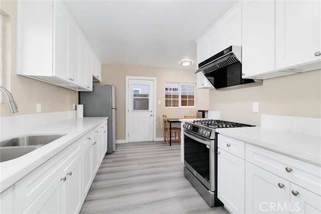 Detail Gallery Image 10 of 31 For 15624 Mulvane, La Puente,  CA 91744 - 4 Beds | 3 Baths