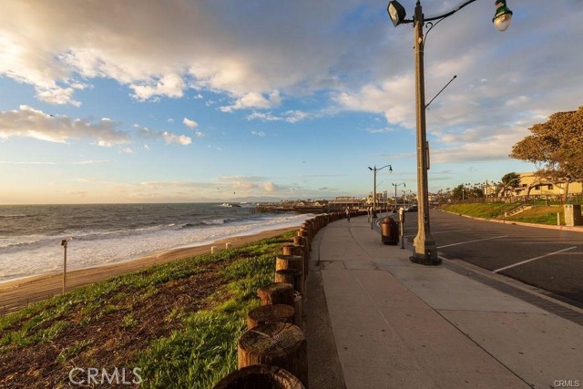 Detail Gallery Image 26 of 31 For 555 Esplanade #418,  Redondo Beach,  CA 90277 - 2 Beds | 2 Baths