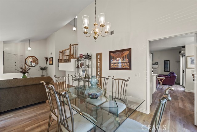 Detail Gallery Image 5 of 39 For 10742 Mendoza Rd, Moreno Valley,  CA 92557 - 5 Beds | 3 Baths