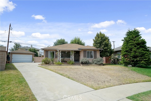 Image 3 for 6000 Sugarwood St, Lakewood, CA 90713