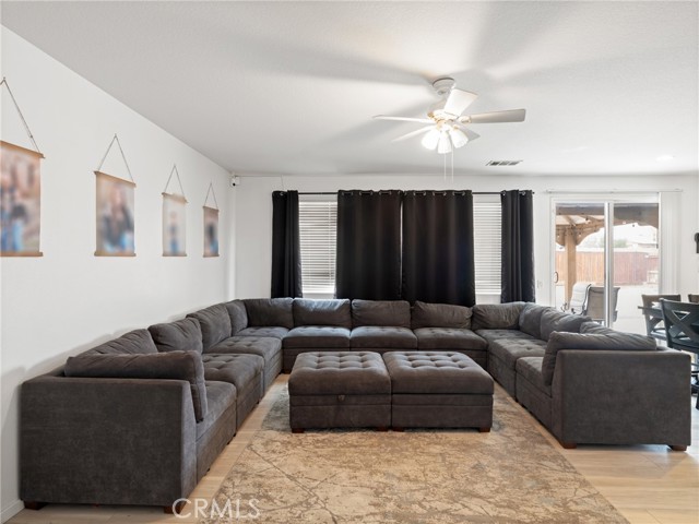 Detail Gallery Image 9 of 40 For 11249 Alexandria St, Adelanto,  CA 92301 - 3 Beds | 2/1 Baths