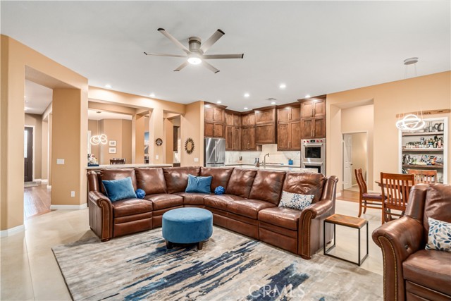 41703 Firenze Street, Lancaster CA: https://media.crmls.org/medias/be18330e-5aac-4f40-b2b6-ffabe5dab58c.jpg