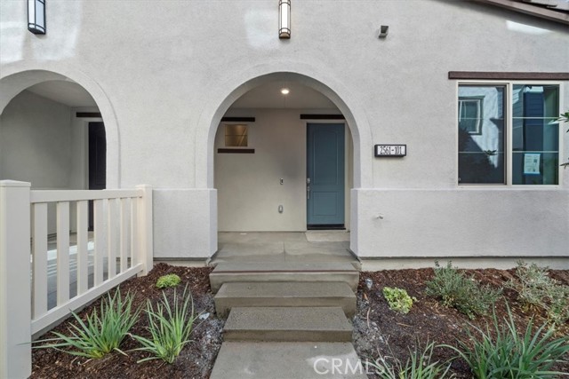 2561 Sprout Lane, Corona CA: https://media.crmls.org/medias/be188d4b-5844-4189-a505-91b9341084b8.jpg